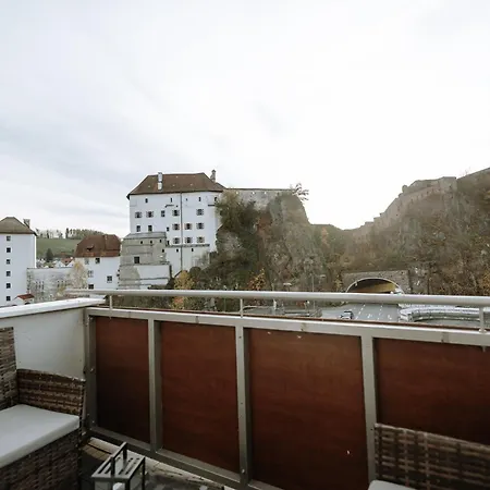 Apartament Stilvolles Mit Blick Auf Dreifluesse-eck Pasawa
